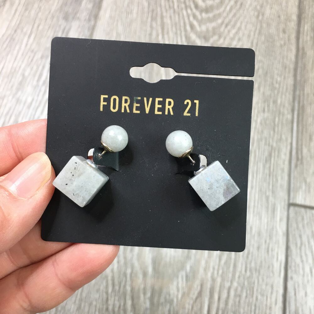 Forever 21 Faux Stone Cube Earrings NWT